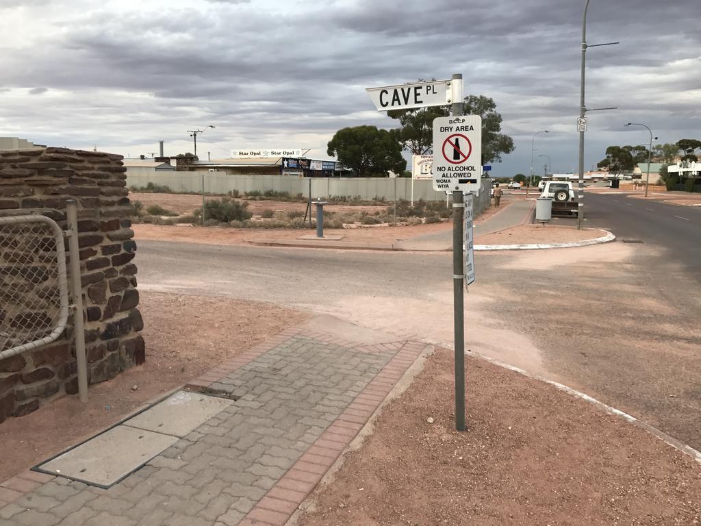 Appartamento Cave Place Units Coober Pedy Esterno foto